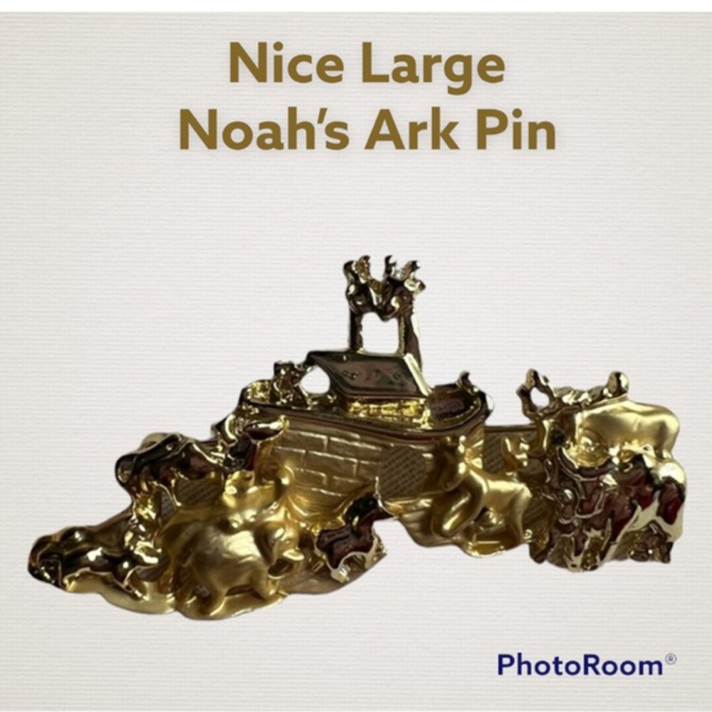 Noah’s Ark Pin